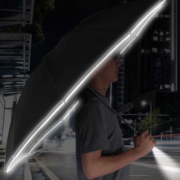 Parapluies Parapluie inversé pliable automatique avec lumière LED à dix os trois parapluies pliants pour les voyages en plein air pour le soleil et YQ240105