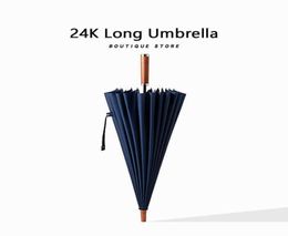 Parapluies luxe 24 km de long bourse des hommes de la poignée en bois en bois
