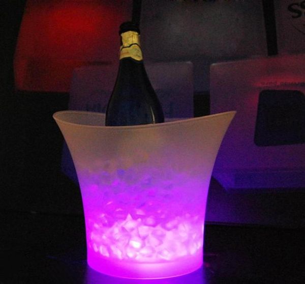 Unbreak 5 litros de volumen Plástico Led Cubo de hielo Barras Discotecas KTV Luz LED Enfriadores de cubo de hielo Champán Vino Cerveza Enfriadores de hielo Ho3922797