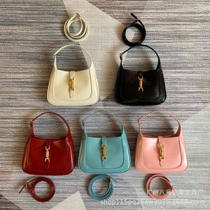 Onderarm Outlet Vrouwen Luxe Handtassen Nieuwe Jackie 1961 Tas met Paard Sluiting Lederen Franse Stok Damestas Mini One Shoulde352j