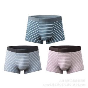Sous-vêtements 3pcs / lot de haute qualité coton sous-vêtements hommes boxer shorts classique rayé mâle confortable u-bag culotte