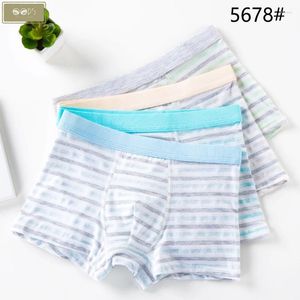 Sous-pants 4pcs Boys de garçons pour enfants A sous-vêtements Boxer coton Middle et grand enfant Pantalon étudiant Box Boxer Male Boxer