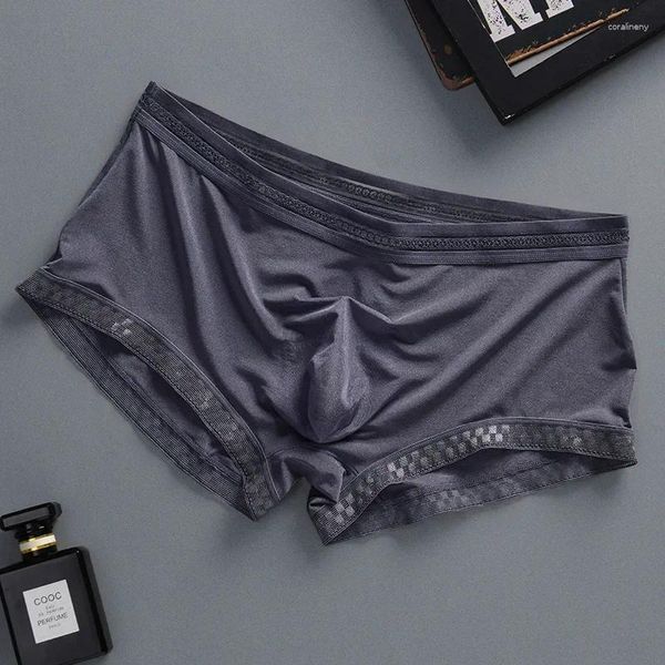 Sous-pants boxeurs pour hommes 3d entrejambe Boxer glace Silk ultrahin sous-vêtements élastiques soyeux shorts d'été doux pochettes sans couture