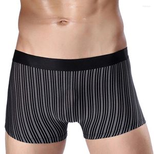 Sous-vêtements de haute qualité Boxer sous-vêtements pour hommes Shorts hommes U poche convexe culotte Sexy glace soie sans couture tronc respirant mâle