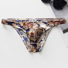 Sous-vêtements taille basse Sexy hommes sous-vêtements respirant imprimé slips mâle Cuecas Calzoncillos poche bombée Bikini JockstrapUnderpants