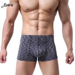Sous-pants Men Boxer Shorts sans couture Sous-vêtements respirant Élasticité Soft Boxers Homme Strange Male Pantes plus taille