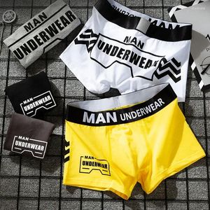 Men de coton Men Boxers Coton Bulge Sexy Men's Underwear Pantes LETTES IMPRIMÉ SHORTS MAN FACHIE CONFORME POUR CADEAU