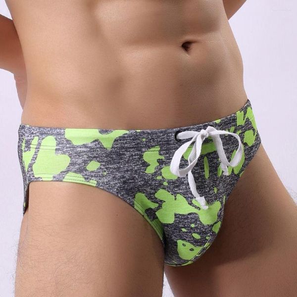 Calzoncillos Troncos de natación para hombres Calzoncillos Moda y sexy Cintura baja Impreso Camuflaje Triángulo Pantalones Traje de baño