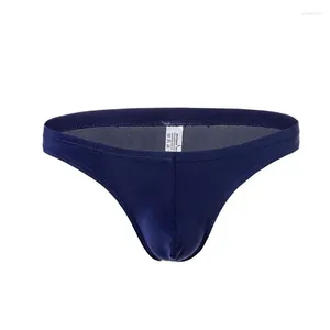 Calzoncillos para hombres U convexa ropa interior de seda de seda calzadas sin traque de seda pantalones jóvenes sexy bikini bikini pantalones cortos de niños delgados