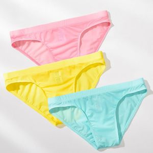 Onderbroek Mannen Ondergoed Ijs Zijde Effen Kleur Slips Sexy Transparante Zijdeachtige Sneldrogende U Ardennen Pouch Slipje Lage Taille mannelijke CuecaUnderpants