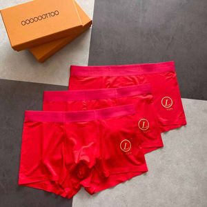 Sous-vêtements Hommes Sous-vêtements Designer Sous-vêtements courts Boxer Ice Soie Été Ultra Mince Section 2024 Populaire Lâche Boxer Rouge Shorts Tête Slit QAQ