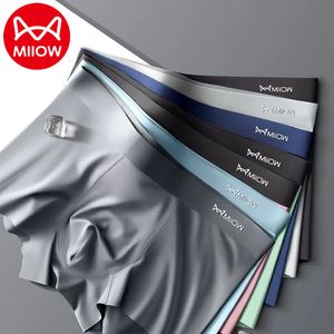 MiiOW 3 pièces AAA conducteur antibactérien hommes sous-vêtements 120S glace soie tissu hommes culottes Sexy sans couture Boxer Shorts caleçons 230511