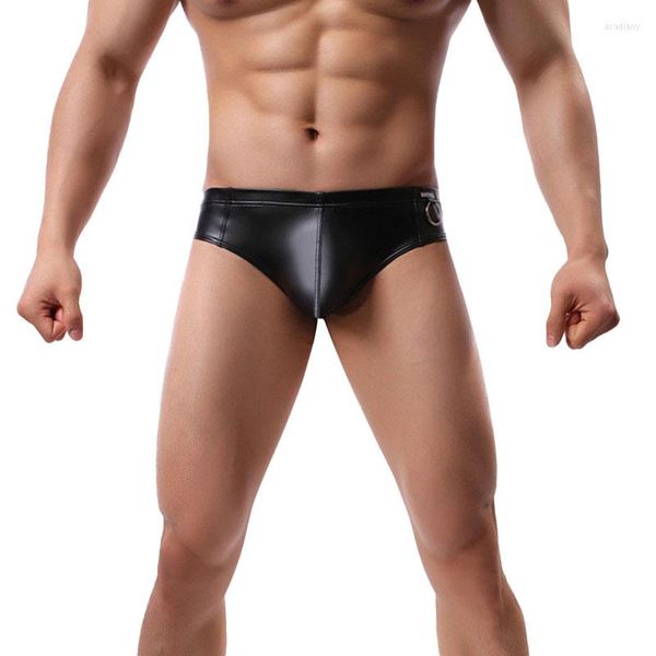 Slip Sexy hommes noir Faux cuir sous-vêtements Imitation culotte mâle taille basse Mini slips anneau en métal décoration Lingerie