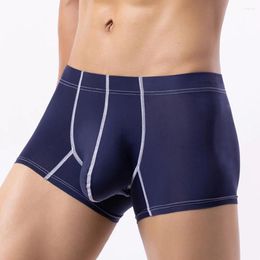 Sous-vêtements Sexy Hommes Boxer de soie de glace Big Pouch U Slip convexe sans couture Hip Iift Shorts Culotte Solide Elasticité Casual Maillots de bain