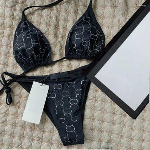 Ropa interior Mujer Diseñador Bikinis de dos piezas Bikini con trajes de baño con letras Cristal Traje de baño de verano Playa Trajes de baño de lujo Tres puntos