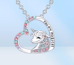 Collier pendentif à la licorne mignon coeur chanceux Crystal Stone Stone Horse Colliers You Are Magical Jewelry Birthday Gift Girls58589867278044