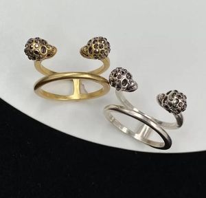 Unieke merkschedelcluster ringen modeontwerper skelet ring messing sieraden Bijoux voor mannen dames dame feest bruiloft verloving sieradenliefhebbers cadeau