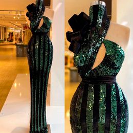 Unieke ontwerpavondjurken zwart groen lovertjes bloem hoge nek zeemeermin formele prom feestjurken vestidos de novia