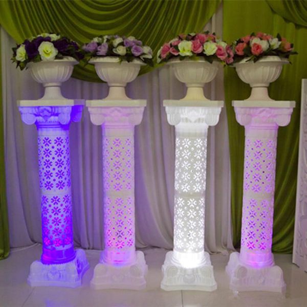 Diseño único Decoración de fiesta Moda LED Columna romana de plástico hueco luminoso para boda Pasillo Corredor Área de bienvenida Suministros de decoración