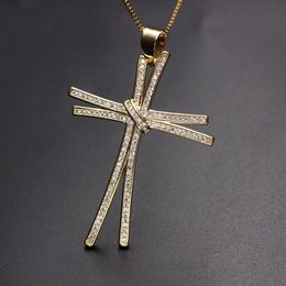 Conception unique de luxe complet pavé cubique zircone croix pendentif collier couleur or chaîne charme personnalité femmes collier bijoux Y122863