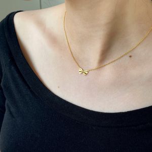 Magasins de bijoux de mode de créateur unique, alliances, colliers avec pendentif en argent et en or pour femmes