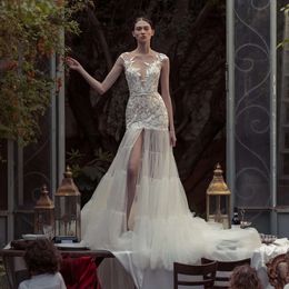 Unieke jurken glamoureuze v-neck zeemeermin ontwerp bruiloft mouwloze 3D-aanvrager front gesplitst rugloze hof jurk op maat gemaakte plus size vestidos de novia