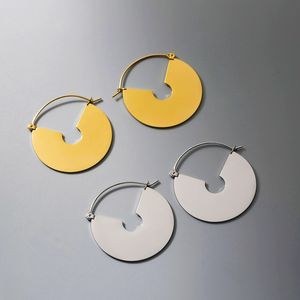 Boucles d'oreilles uniques en forme d'éventail en titane et acier pour femmes, Design d'été Simple, Cool, accessoires haut de gamme, bijoux de luxe légers