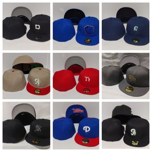 Unisex 30 kleuren Goud Letter NY Plat Volledige grootte Gesloten petten Rood Groen Bruin Donkergroen Mexico Honkbal Passende hoeden Platte rand Hip M Hop Klassiek Sporthoed Alle teams