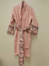 Unisexe absorbant maison peignoirs de bain Simple rose séchage rapide hôtel fournitures pratique confortable coton Robe après le bain K