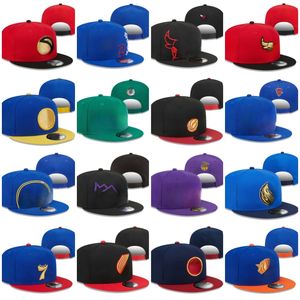 Unisexe Adulte Snapbacks Chapeaux Ajustement Chattes Designer Baseball Flat Sun Chapeau Tous d'équipe Logo Unisexe Broderie Capes de foot