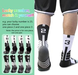 Unisexe Numéro chanceux personnalisé Associez-vous aux chaussettes de basket-ball Sports Socks épaissis de serviette Bottom Cycling Running Adult chaussettes 2206086178208