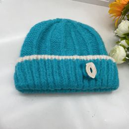Bonnet de créateur unisexe avec lettres appliquées, chapeau tricoté en laine pour hommes et femmes, chapeau froid Parent-enfant, printemps, automne et hiver