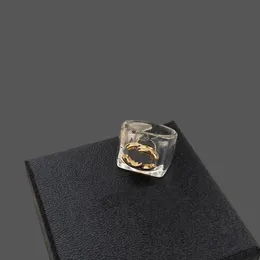 Anneau de bijoux de créateur unisexe Solidcolor anneaux lisses élégants pour hommes charme extérieur de haute qualité anneau Womans Womans 2024 ZH212 H4