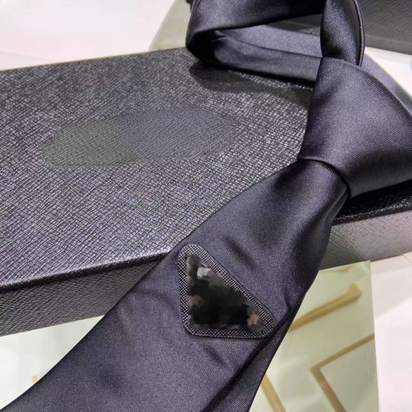 Cravates de styliste unisexes en soie, Style britannique, tenue d'affaires décontractée, avec étiquette triangulaire appliquée, boîte-cadeau Pxx