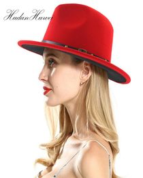 Unisex platte rand wolvilt Fedora hoeden met riem rood zwart patchwork jazz formele hoed panama cap trilby chapeau voor mannen vrouwen T20015574607