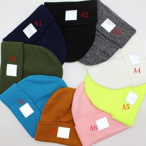 Casquettes tricotées unisexes, chapeaux pour femmes et hommes, bonnets chauds pour filles, automne et hiver, élastiques