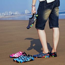 Baskets unisexes Chaussures de natation Sports nautiques Aqua Seaside Beach Surf Pantoufles Chaussures d'athlétisme légères en amont pour hommes femmes Y0714