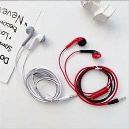Universal 3.5 mm en auriculares con auriculares con auriculares auriculares con alambre con alambre auriculares de juegos de llamadas inteligentes con alambre para Android V2 con paquete PP