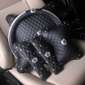 Universal PU cuero protector para volante de coche Bling Rhinestone cristal coche Interior Decro con accesorios de corona de cristal negro