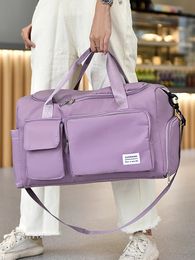 Unixinu Carry On Travel Bag de grande capacité Weekender Sacs Duffle Duffle avec compartiment à chaussures Sports Fitness For Women 240410