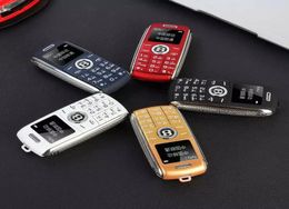 Mini teléfonos móviles desbloqueados Bluetooth Marcador Celular 066 pulgadas con manos Teléfono pequeño MP3 Voz mágica Dual Sim Los cables más pequeños6968712