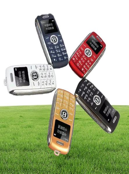 Mini téléphones mobiles débloqués Bluetooth Dialer Celular 066 pouces avec mains petit téléphone MP3 voix magique double Sim plus petit Wirels6920993