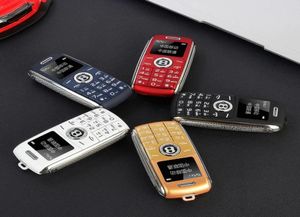 Téléphones portables quadri-bandes débloqués Mini modèle de clé de voiture conception téléphone portable changeur de voix magique double carte SIM petite taille dessin animé enfants mobile2820238