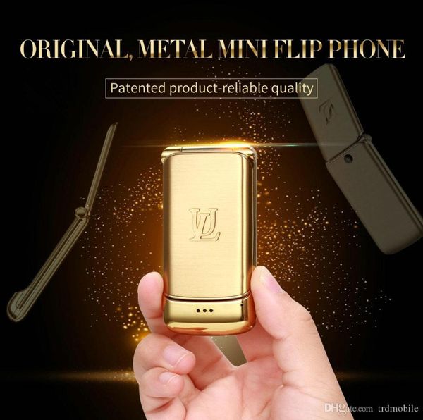 Déverrouillé V9 MINI FLIP Mobile Phone 154 pouces Small Feature Phones Wireless Bluetooth Dialeer FM MP3 Metal Case Cell Phone GSM Global6509618