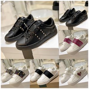 Untitled Sneaker Designer Rivet Casual Chaussures Hommes Femmes Luxury Fashion Graffiti One Stud Low Lace-Up Trainers Shoe