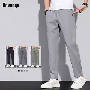 UnVanqu zomer dunne ijs zijden broek mannen mode casual zacht ademende broek elastische taille kleine rechte overalls man 240402