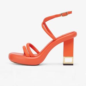 à jour Sandales en cuir Napa orange avec talons en métal doré Orteils carrés Talon épais Sandales rectangulaires Plateforme Bride à la cheville Chaussures habillées de créateur Avec boîte