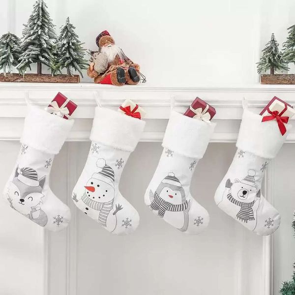 UPS fournit une nouvelle robe de décoration de Noël GRANDS chaussettes de Noël pendentif enfant cadeau de bonbons Scène 417 -Tree
