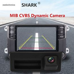 Mise à jour de la caméra de recul CVBS de voiture caméra de recul à trajectoire dynamique intelligente avec interrupteur de coffre pour VW MIB Radio RCD330 RCD360 280B voiture DVR