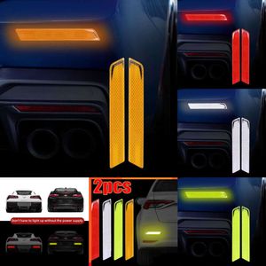 Upgrade Nieuwe 2 stuks Auto Lichaam Reflecterende Waarschuwing Tape Stickers Auto Bumper Reflector Sticker Nacht Veiligheid Rijden Anti-collision streep Decals
